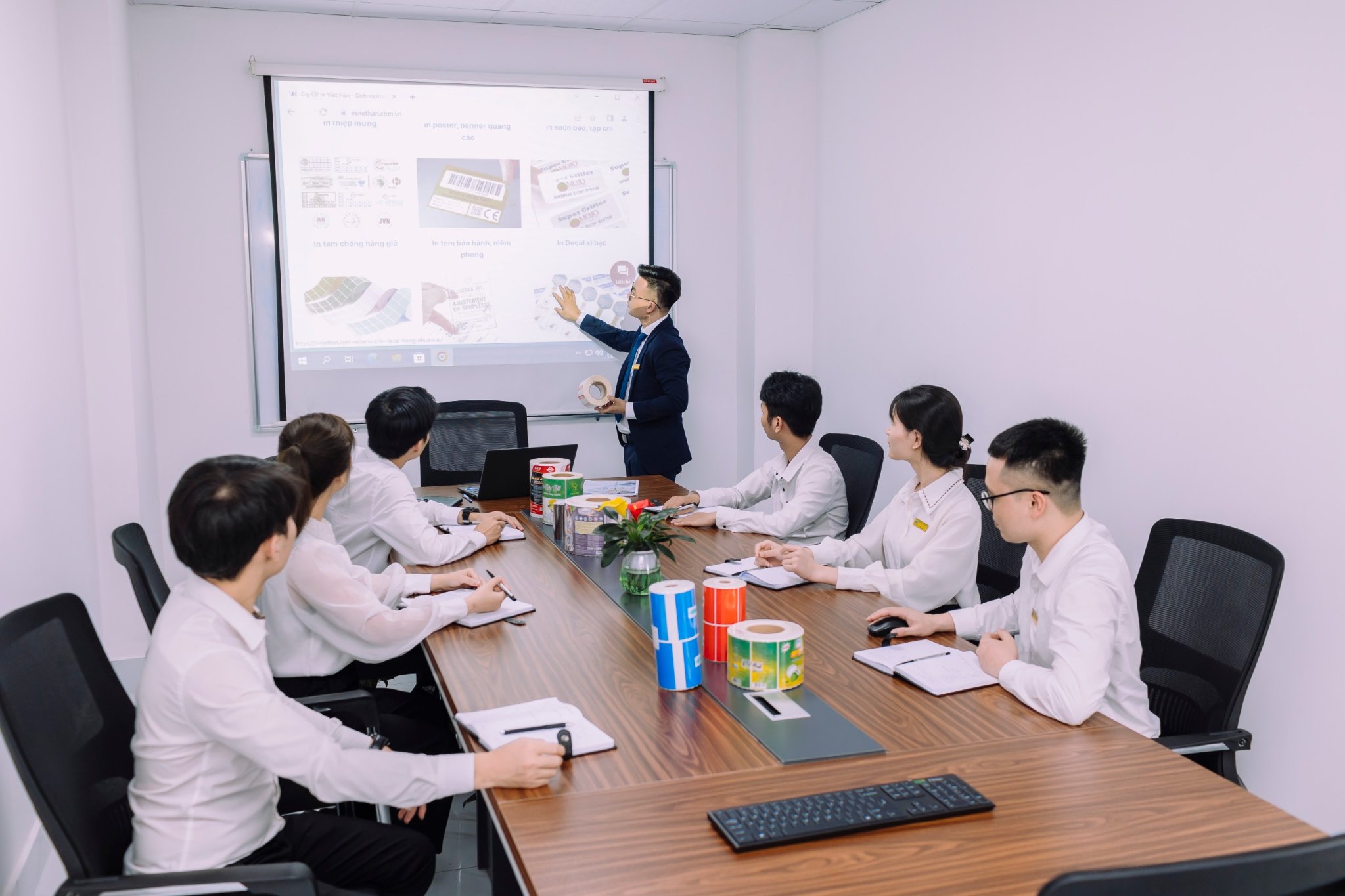 Chăm sóc khách hàng in Việt Hàn